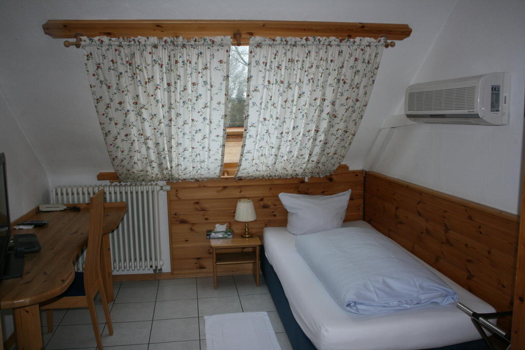 Hotel Restaurant Anna Ramstein-Miesenbach Room photo