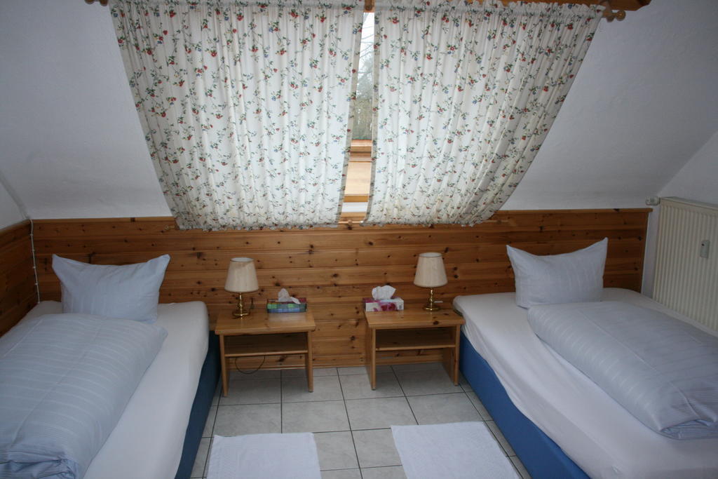 Hotel Restaurant Anna Ramstein-Miesenbach Room photo